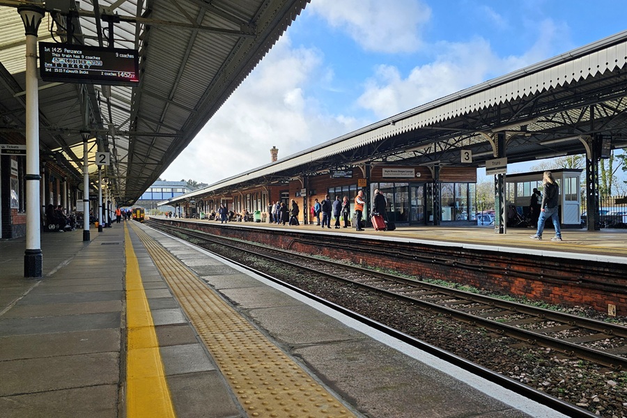 Wide view of Truro station platforms