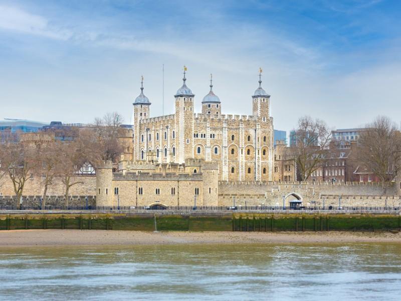Photo of the Tower of London from across the water